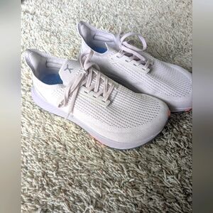 Flux Tennis Shoes